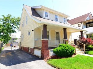 10706 Governor Ave, Cleveland, OH 44111