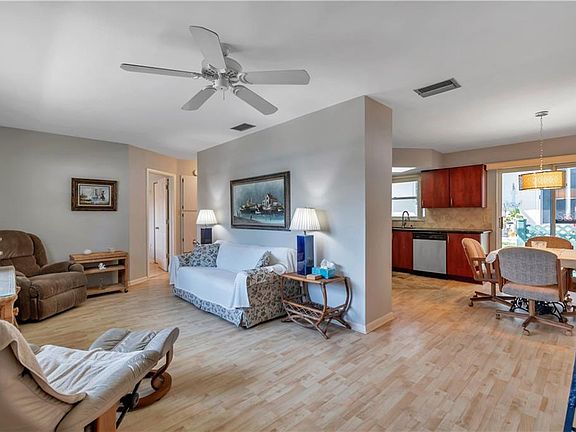 3rd image of 12400 Park Blvd APT 403