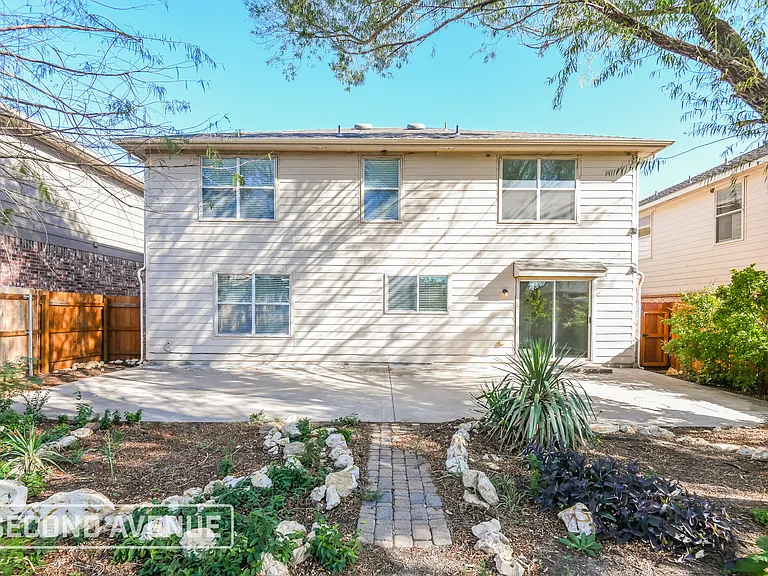 6237 Hereford Dr — Photo 20