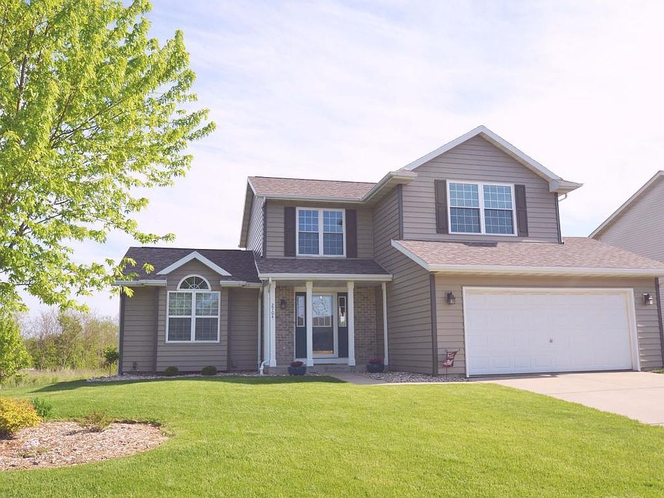 1st image of 2704 Great Forest Dr