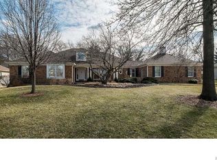 2398 Capitol Landing Dr, Chesterfield, MO 63017