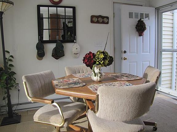 Dine, entertain or just soa...