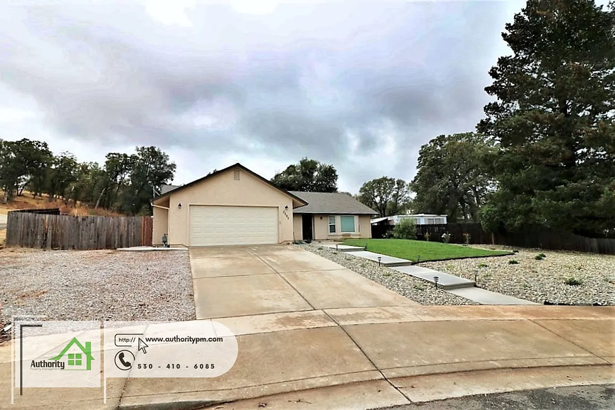 Building Photo - 2381 Yellow Finch Way