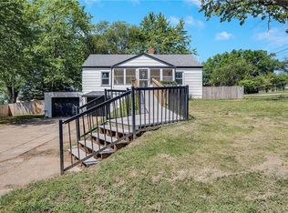 4000 Crescent Ave, Kansas City, MO 64133