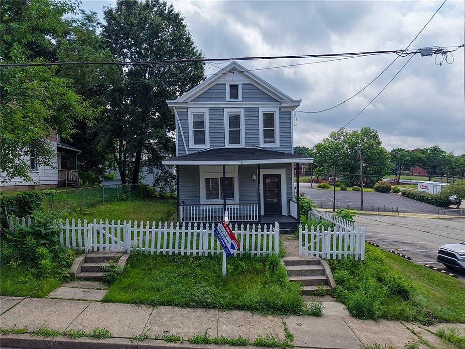 1st image of 212 Ridge Ave