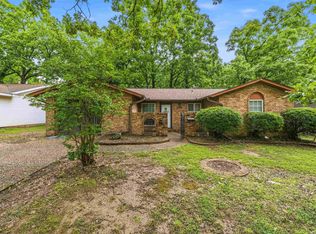 8628 Woodridge Dr, Sherwood, AR 72120