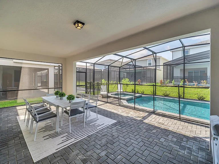 Saint Kitts Cir — Photo 18