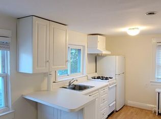 75 Hillside Ave, Manhasset, NY 11030