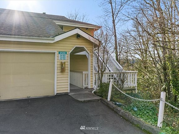 2nd image of 2500 118th Ave SE APT 103