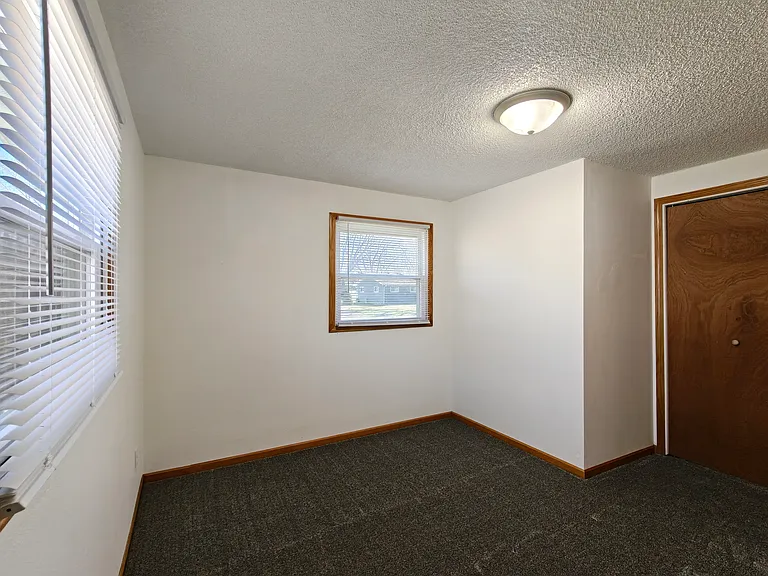 2212 Bartlett Ave — Photo 17