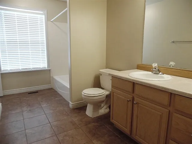1475 S 810 W — Photo 9