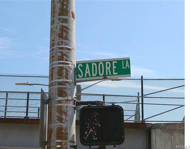 1st image of 4 Sadore Ln APT 5V
