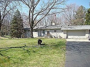 25445 Mulberry Dr, Southfield, MI 48033