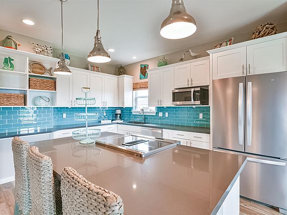 5th image of 22912 Fresca St