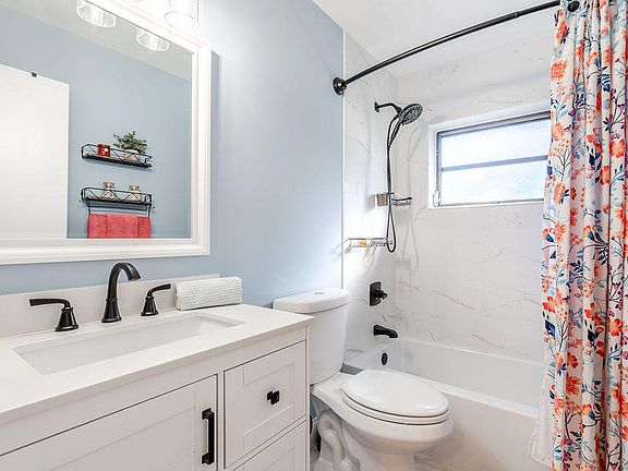 2nd image of 4143 Palm Forest Dr N #4143