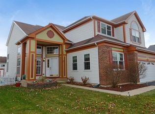 2312 Feldott Ln, Naperville, IL 60540