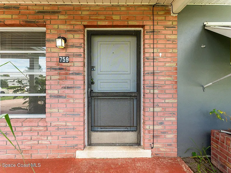 759 Mohawk Ave — Photo 5
