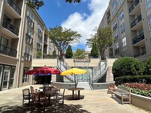 1315 East Blvd #512 Photo 1