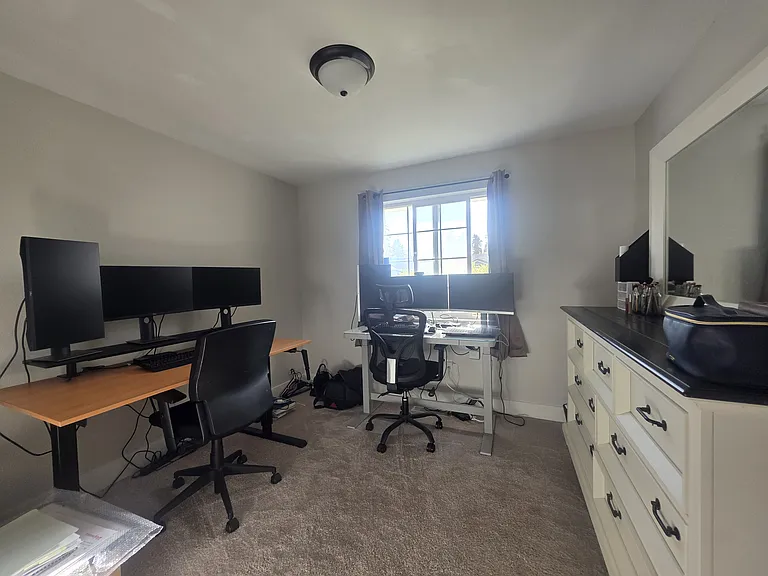 7024 Pierce Dr N — Photo 24
