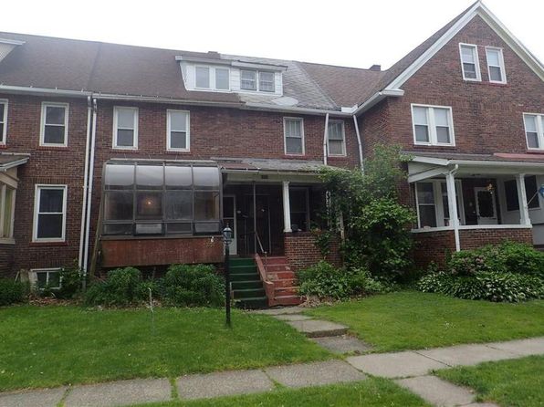 1074 Priestley Ave