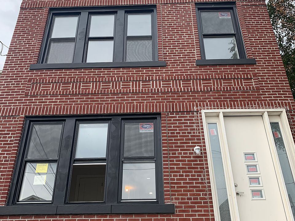 1st image of 302 Columbia Ave