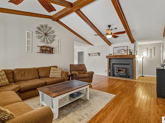 3rd image of 196 Dogwood Heights Dr