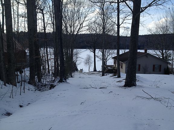 20ft ROW to Lake Bomoseen