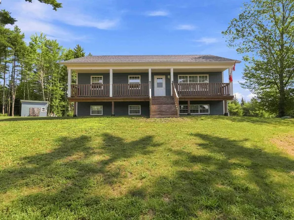 13 Nick Dr, Pine Grove, NS B0J 1E0