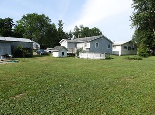 720 E Park St, Nebo, IL 62355