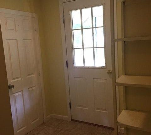 Mudroom with Available Laundry Hookups