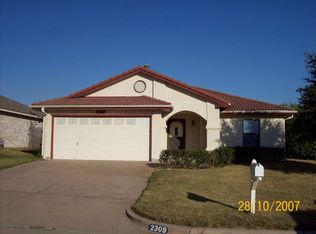 2309 Whispering Wind St, Fort Worth, TX 76108