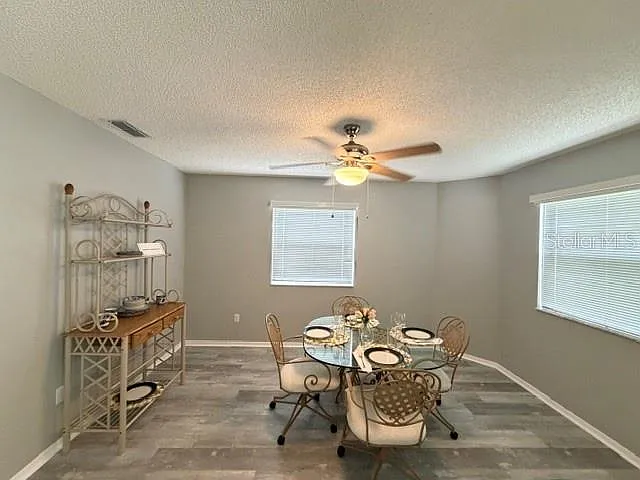 335 San Marino Dr — Photo 9