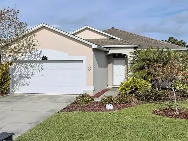 5717 Indigo Crossing Dr — Photo 1