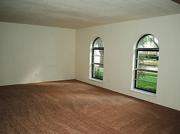 4th image of 3029 Teakwood Dr