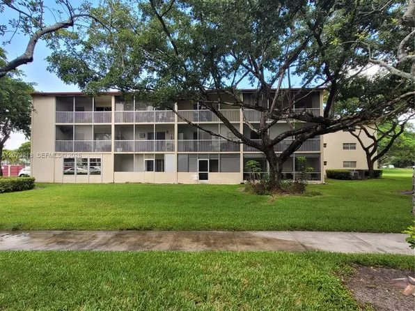 151 SW 134th Way APT 212N, Hollywood, FL 33027