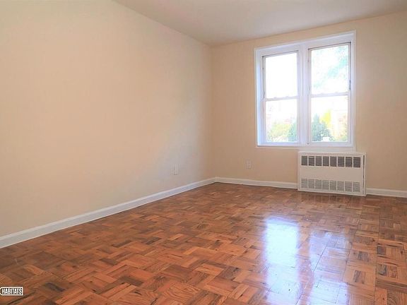 2nd image of 2710 30th Ave #1C