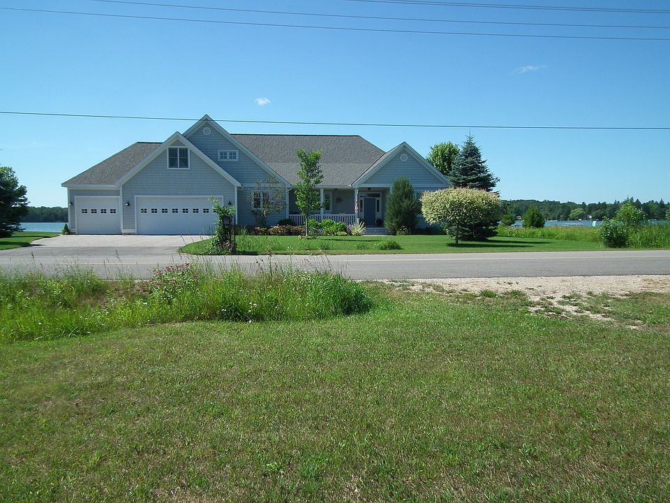 2nd image of 8293 Channel Rd
