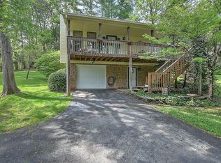1993 Michael Dr, Johnson City, TN 37604