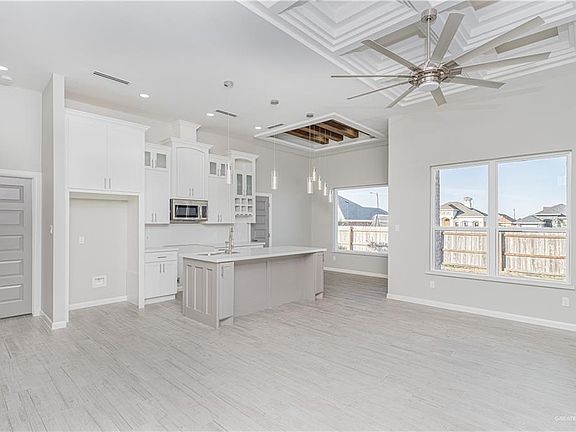 2nd image of 2701 Tassajara St