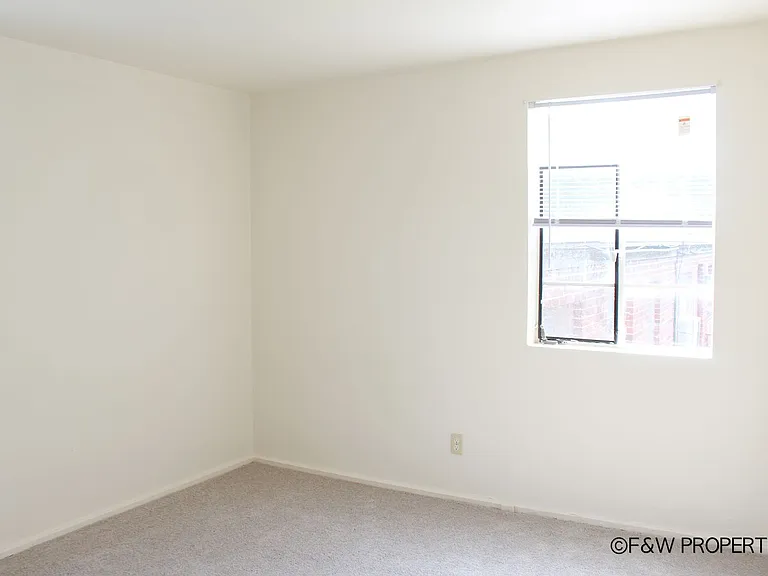 Clifton Woods Apartments — Photo 29
