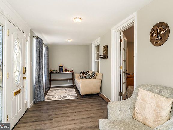 2nd image of 4053 Nottingham Way