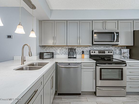 3rd image of 110 Desoto Pkwy APT 6