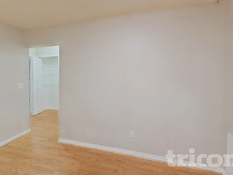 2438 Pine Chase Cir — Photo 4