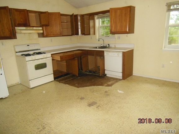 2nd image of 6 County Road 51