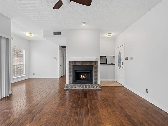 3rd image of 700 S 1st St APT 202