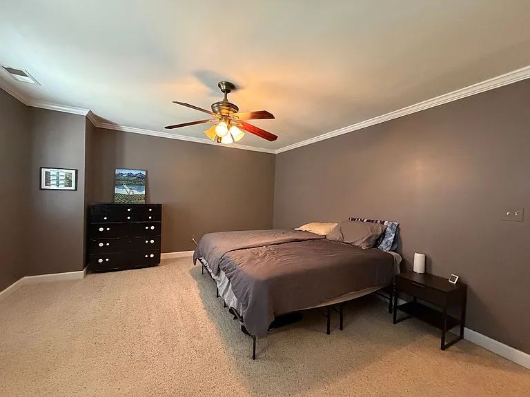 35 Woodbury Ln — Photo 21