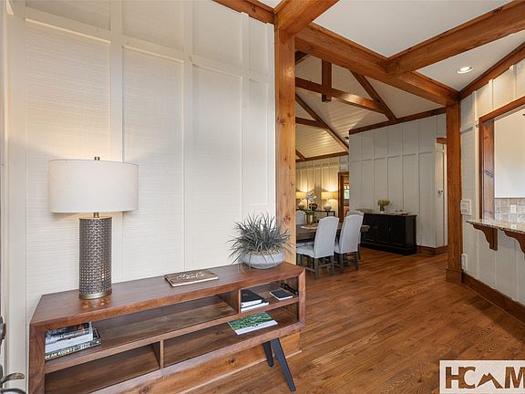 4th image of 462 Birchwood Drive #12C
