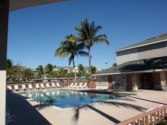 3rd image of 1761 4 Mile Cove Pkwy APT 537