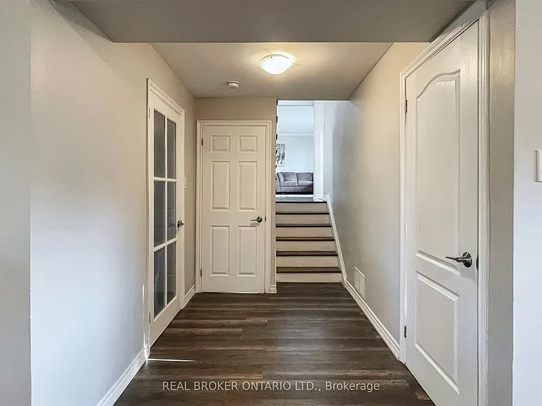 15 Jasmine Cres — Photo 27