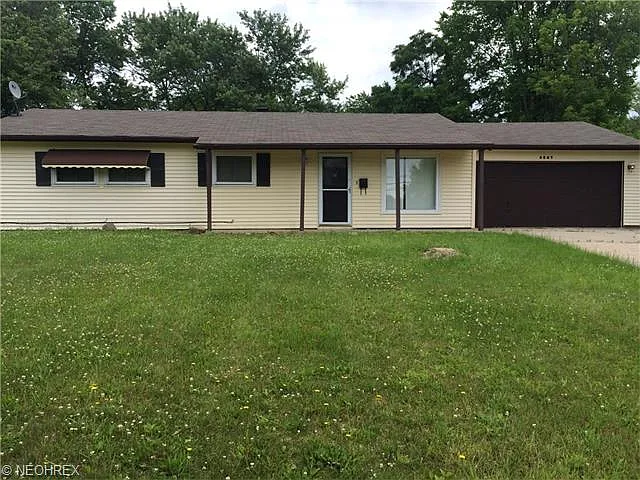 6247 Randolph Rd photo 1